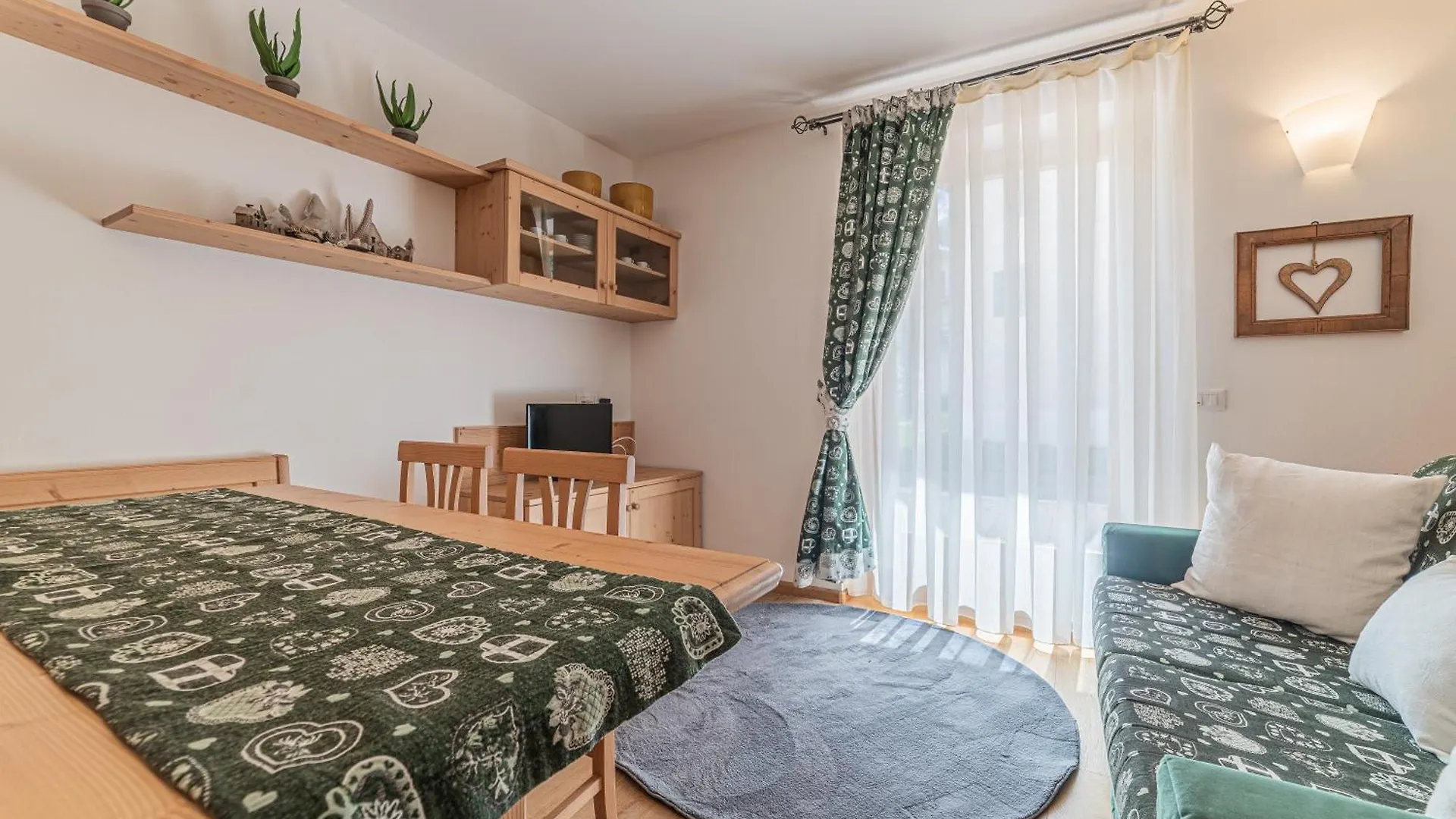 Apartamento Dolomites Essence Falcade 0*,